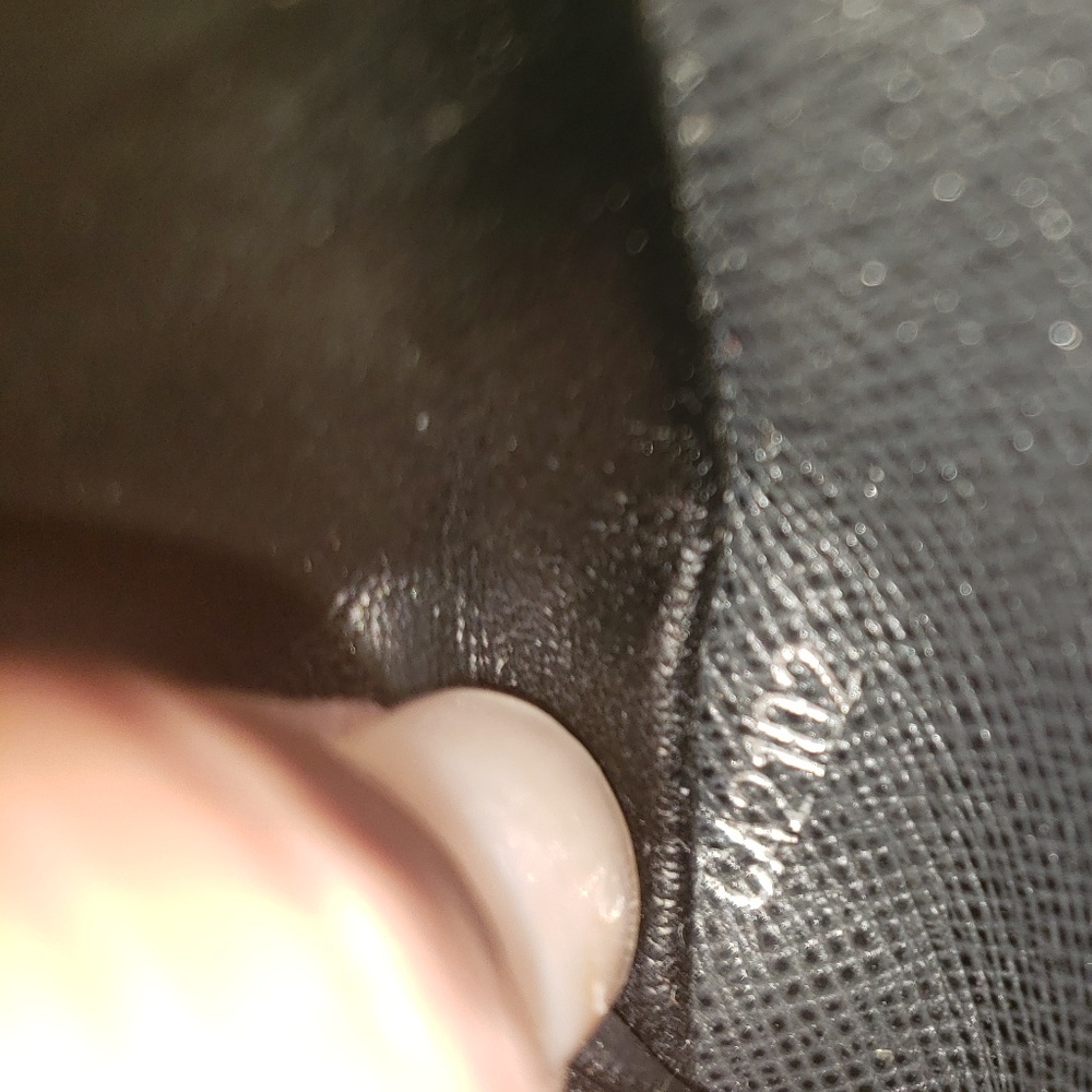 Louis Vuitton Black Zippy Vertical Long Taiga